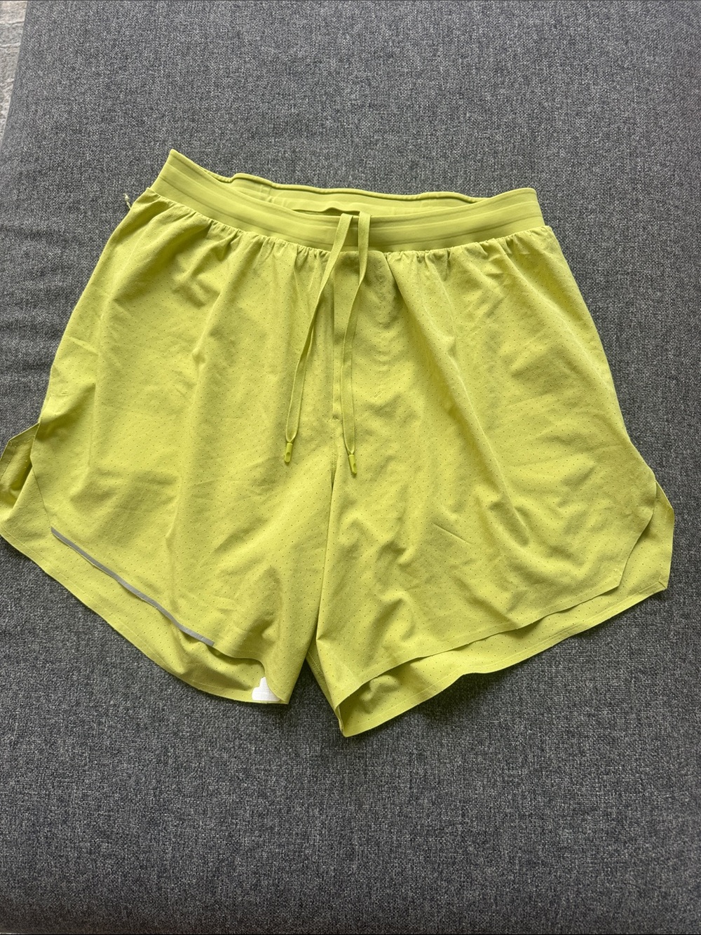 Lululemon size small Lightweight Lime Athletic running Shorts